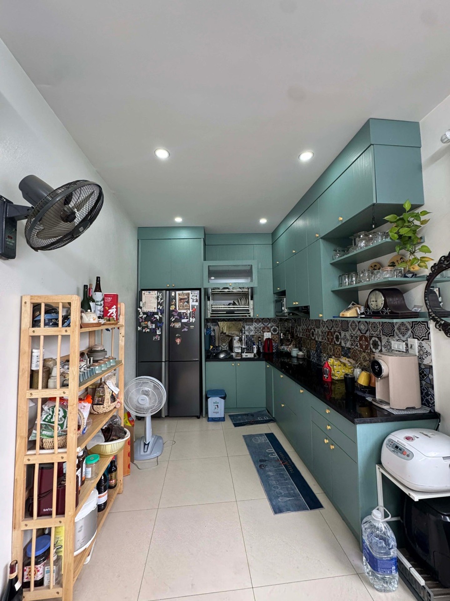 Bán nhà Trương Định - diện tích 90m2 6 tầng - 3 mặt thoáng - giá 19 tỷ