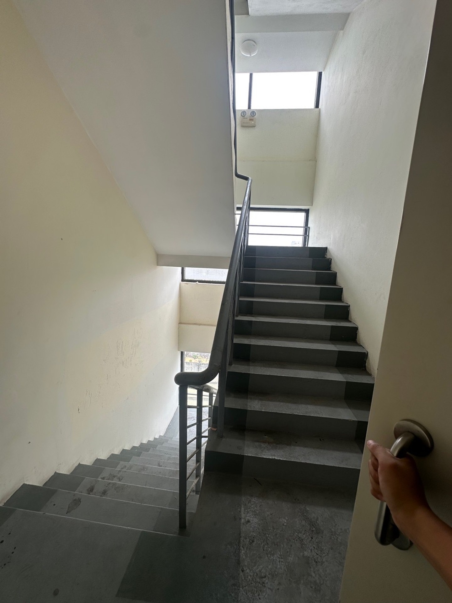 Bán nhà Thịnh Liệt - diện tích 55m2 6 tầng - VIEW ĐẸP THOÁNG MÁT - giá 4,6 tỷ