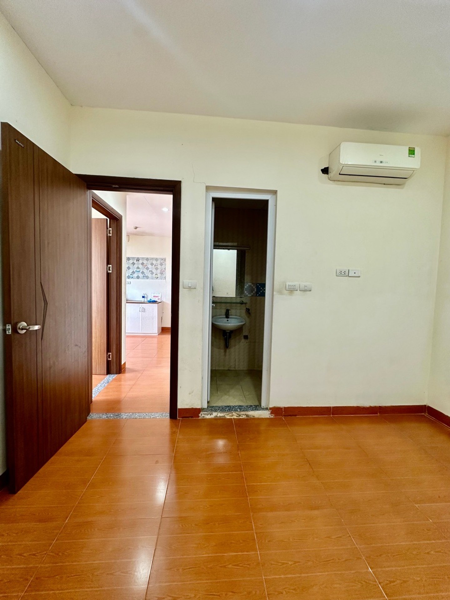 Bán nhà Thịnh Liệt - diện tích 55m2 6 tầng - VIEW ĐẸP THOÁNG MÁT - giá 4,6 tỷ