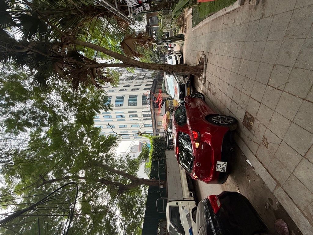 Bán nhà Lê Văn Lương - diện tích 202m2 1 tầng - ô tô tránh - giá 105 tỷ