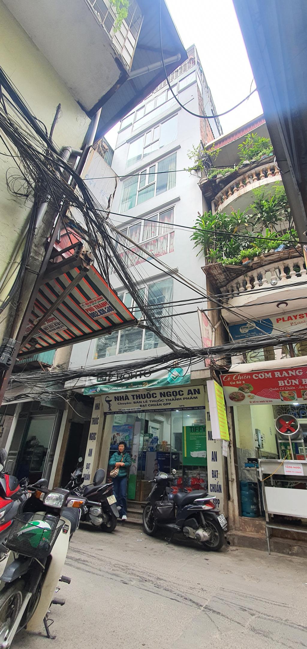 Bán nhà Ngõ Tự Do - diện tích 85m2 7 tầng - Lô góc, mặt ngõ ô tô tránh - giá 28 tỷ