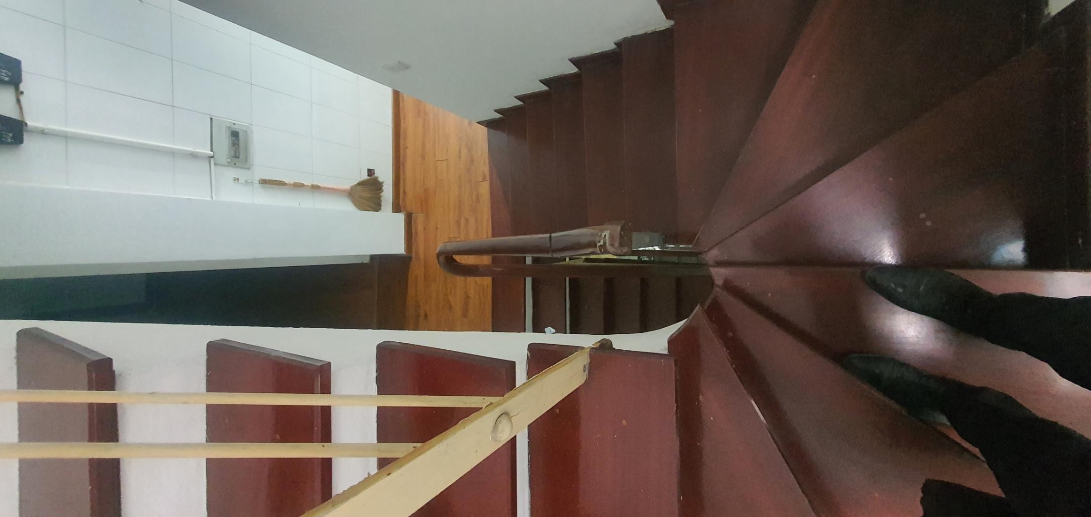 Bán nhà Ngõ Tự Do - diện tích 85m2 7 tầng - Lô góc, mặt ngõ ô tô tránh - giá 28 tỷ