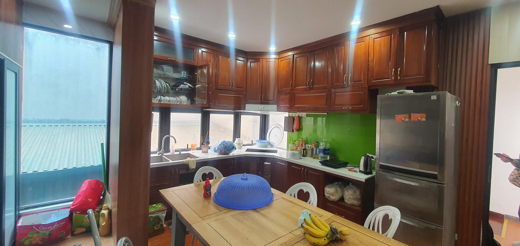 Bán nhà Ngõ Tự Do - diện tích 85m2 7 tầng - Lô góc, mặt ngõ ô tô tránh - giá 28 tỷ