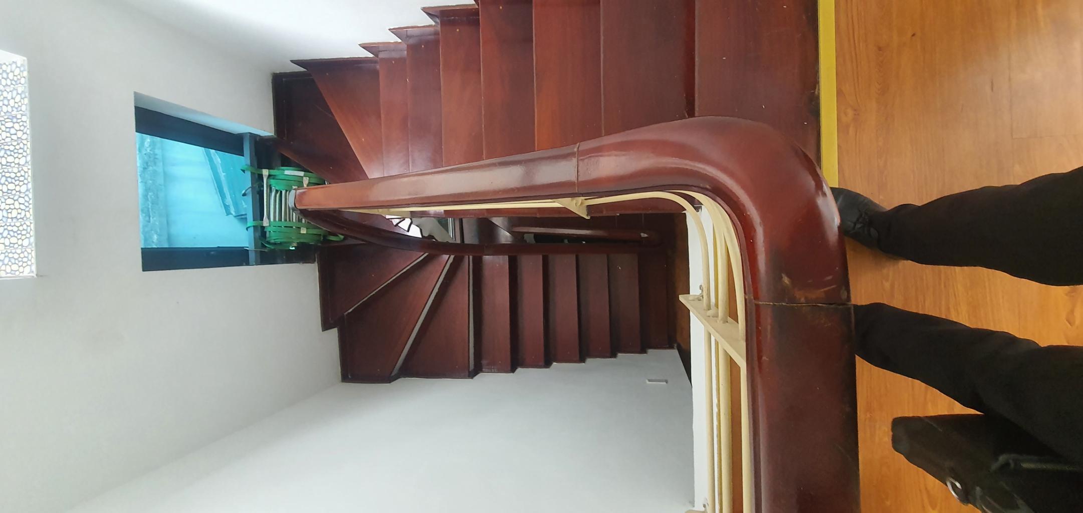 Bán nhà Ngõ Tự Do - diện tích 85m2 7 tầng - Lô góc, mặt ngõ ô tô tránh - giá 28 tỷ