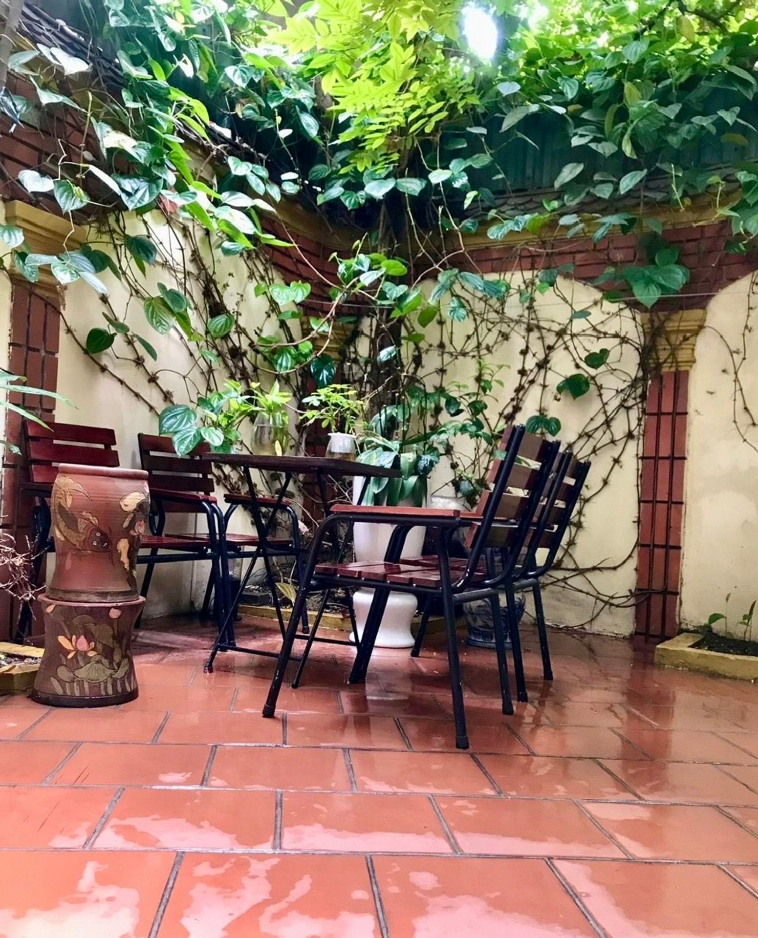 Bán nhà Lê Thanh Nghị - diện tích 133.4m2 3 tầng - Lô góc 3 mặt thoáng - giá 28 tỷ