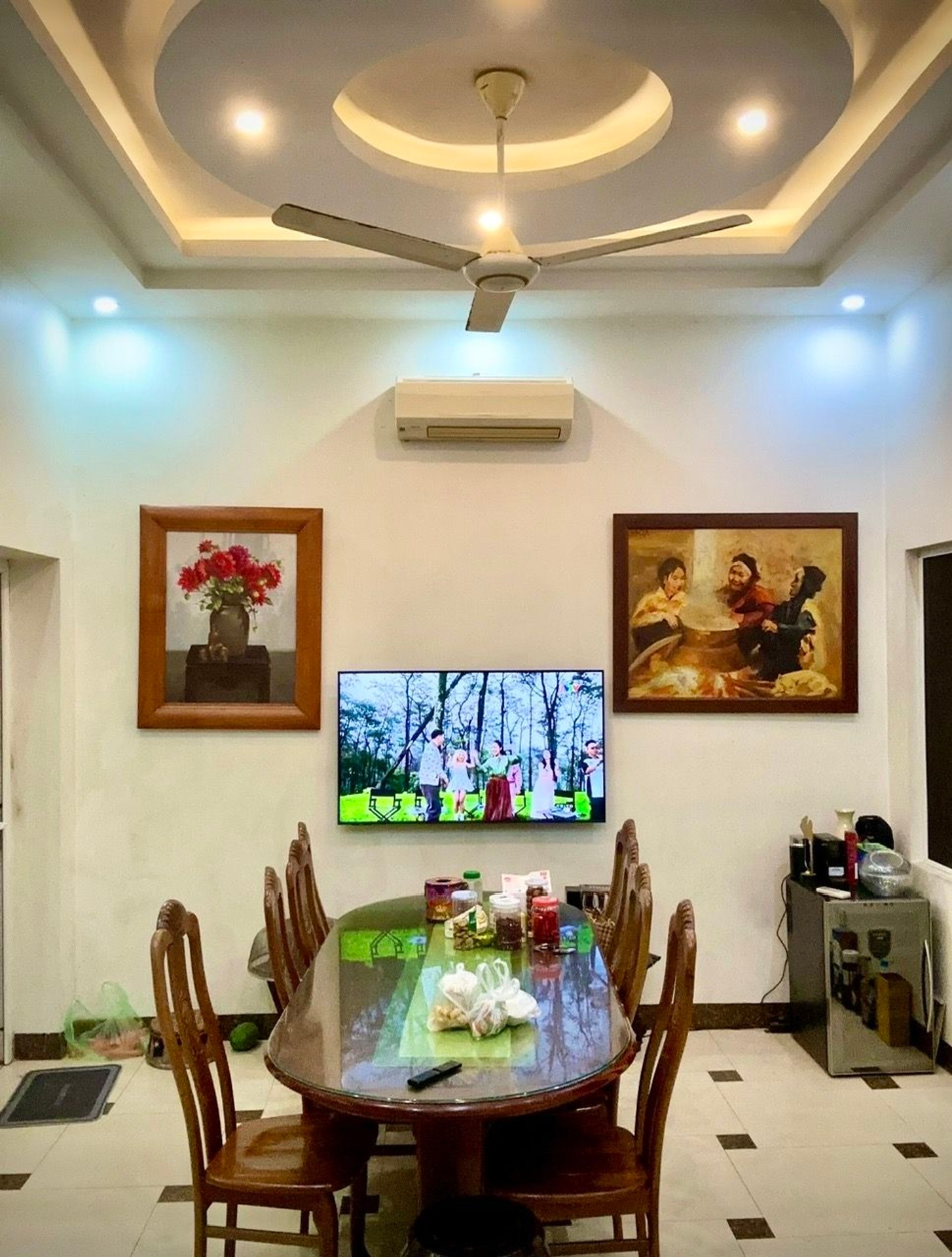 Bán nhà Lê Thanh Nghị - diện tích 133.4m2 3 tầng - Lô góc 3 mặt thoáng - giá 28 tỷ