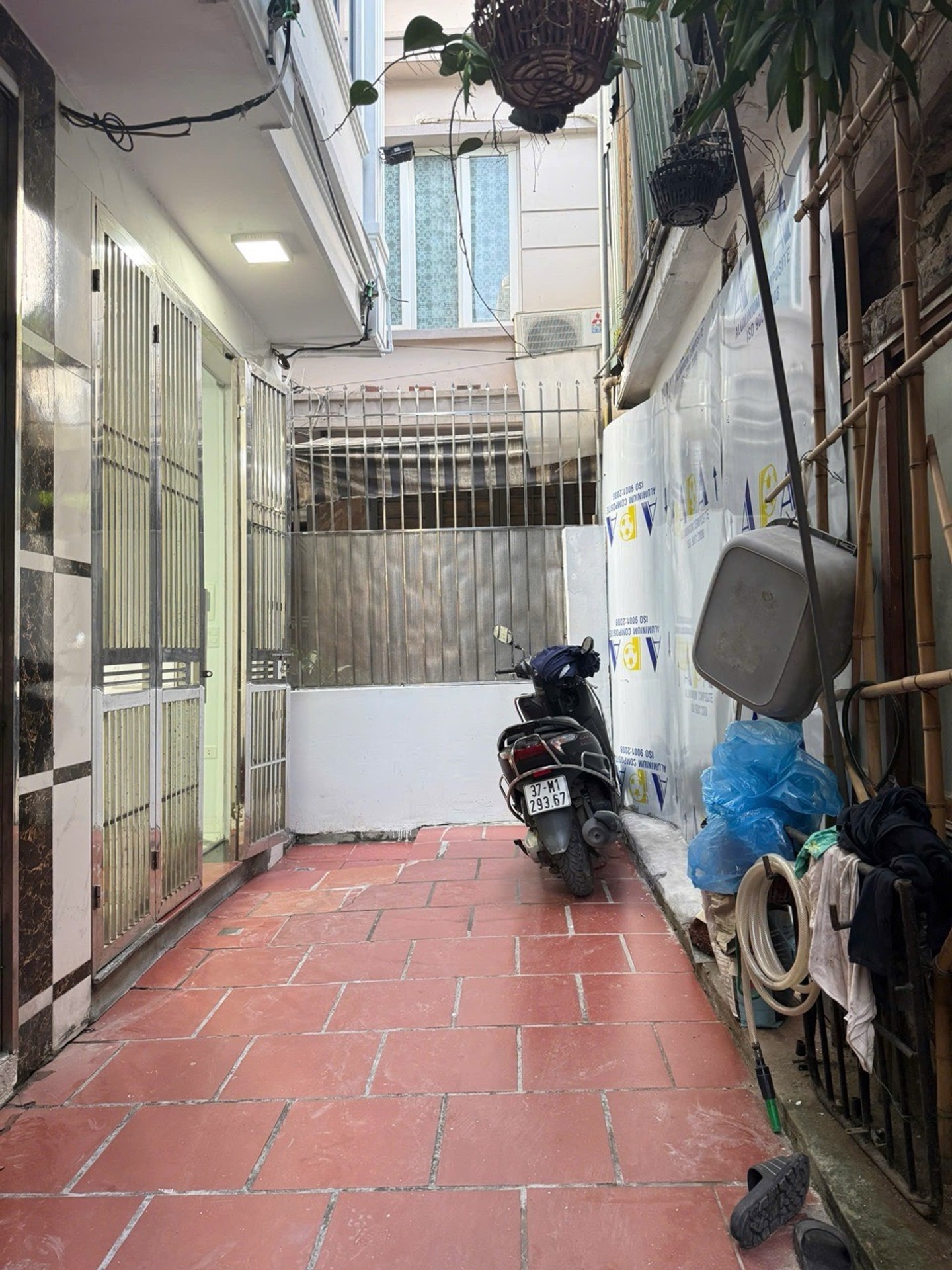 Bán nhà Vĩnh Hưng - diện tích 18m2 5 tầng - Nhà nhỏ có võ, full nội thất - giá 3,45 tỷ