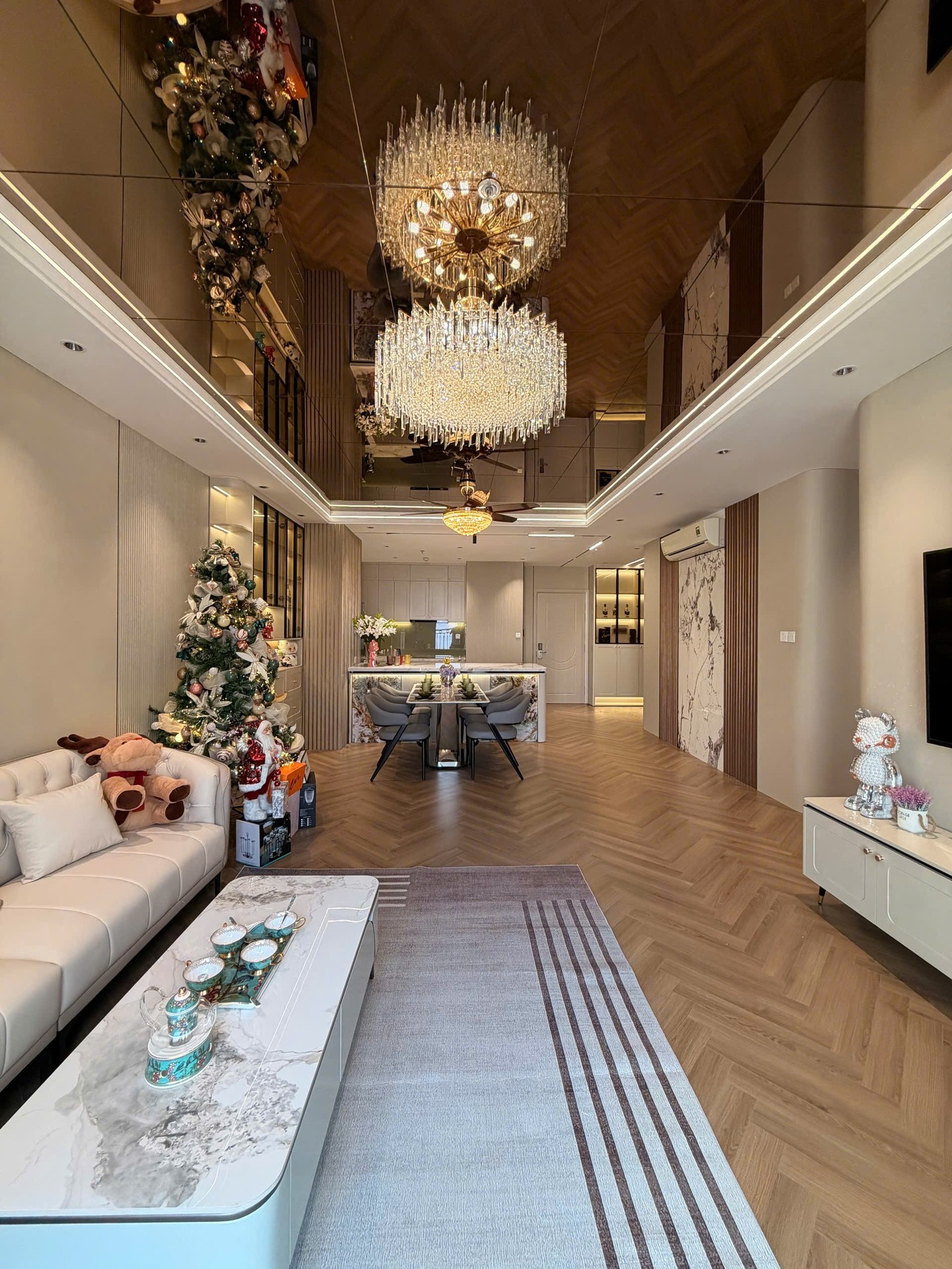 Bán nhà KĐT Tamecity Minh Khai - diện tích 110m2 1 tầng - Lô góc, view sông Hồng - giá 16,8 tỷ
