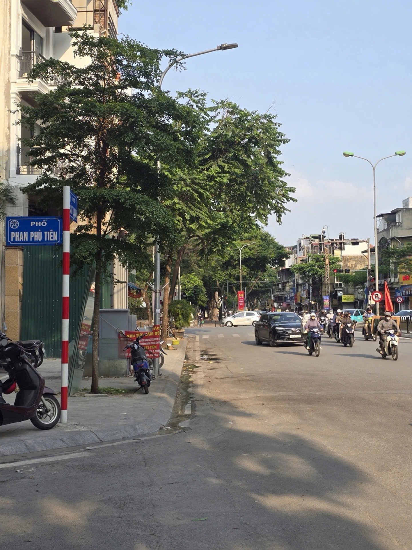 Bán nhà Phan Phù Tiên - diện tích 50m2 1 tầng - Nhà đẹp hiếm có - giá 9,86 tỷ
