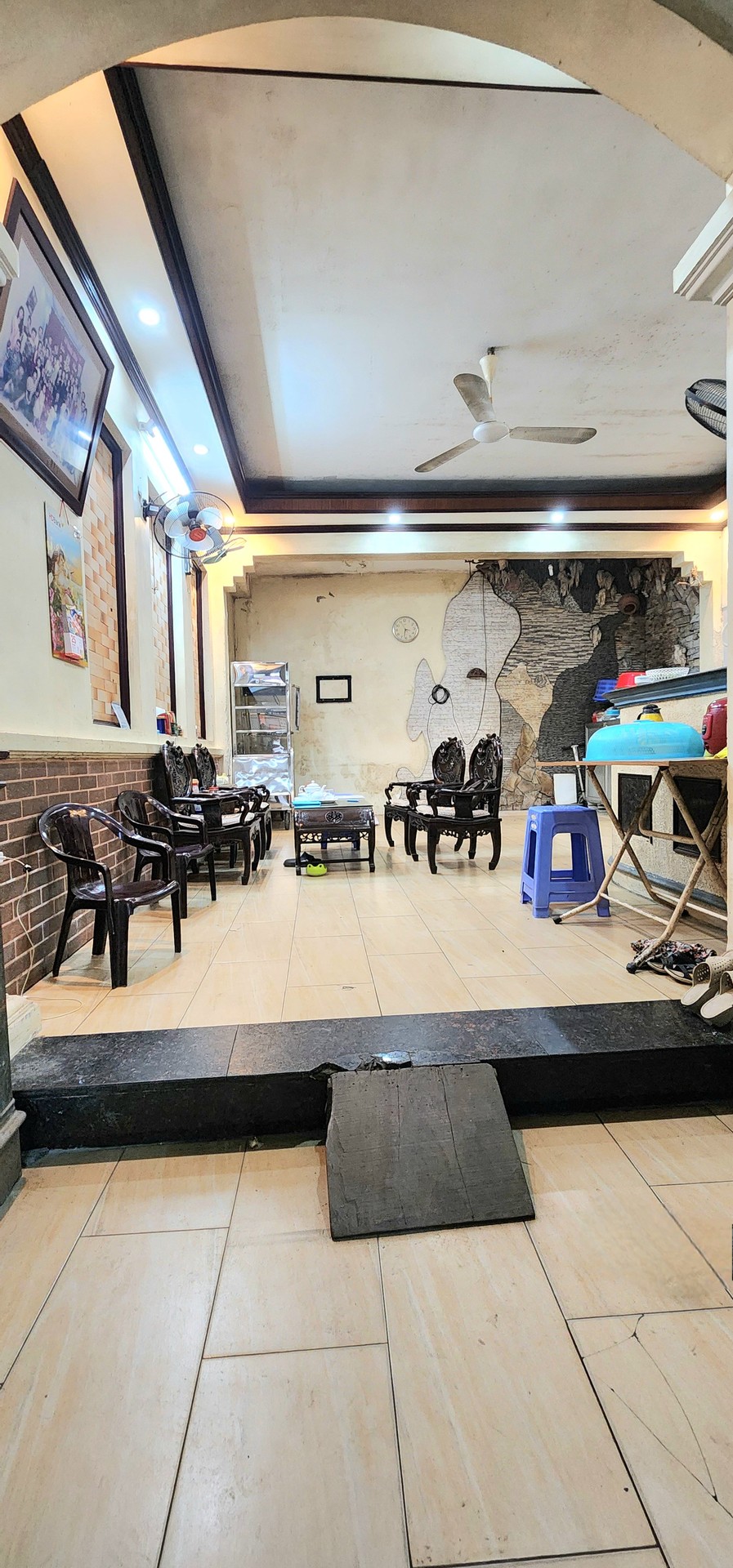 Bán nhà Khâm Thiên - diện tích 122m2 5 tầng - Mặt tiền quyền lực - giá 100 tỷ