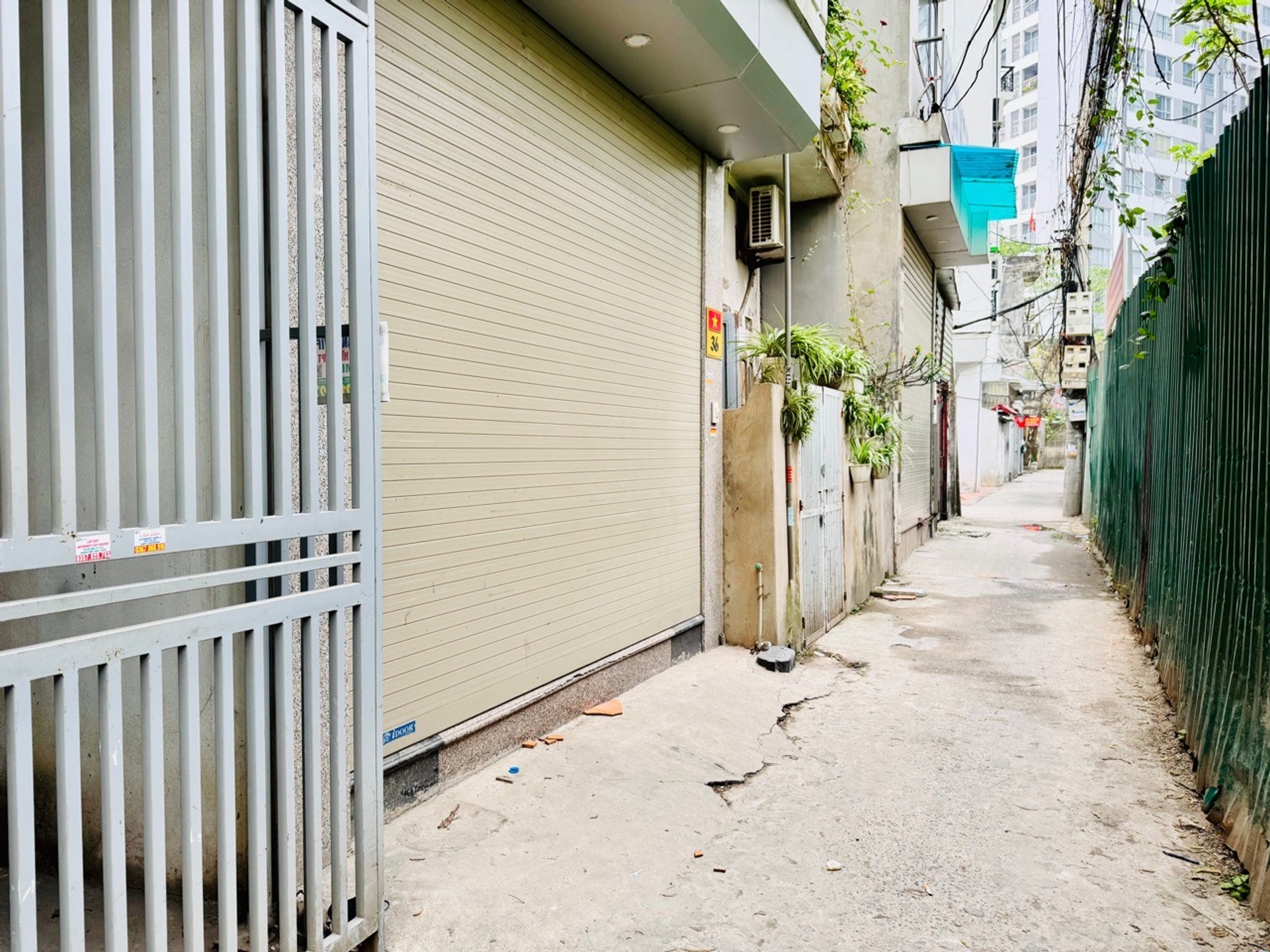 Bán nhà Dương Văn Bé - diện tích 40m2 5 tầng - Ngõ thông, gần ô tô - giá 9,5 tỷ