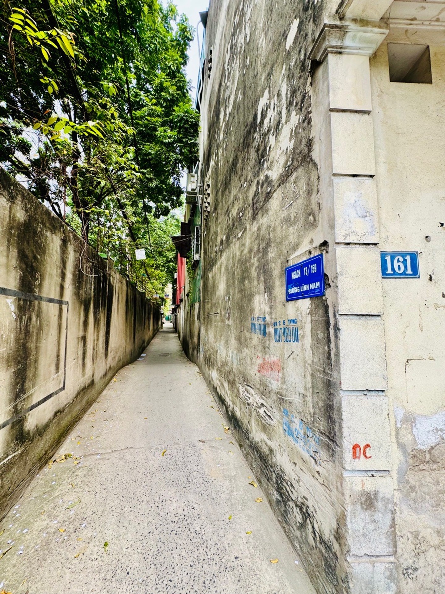 Bán nhà Dương Văn Bé - diện tích 40m2 5 tầng - Ngõ thông, gần ô tô - giá 9,5 tỷ