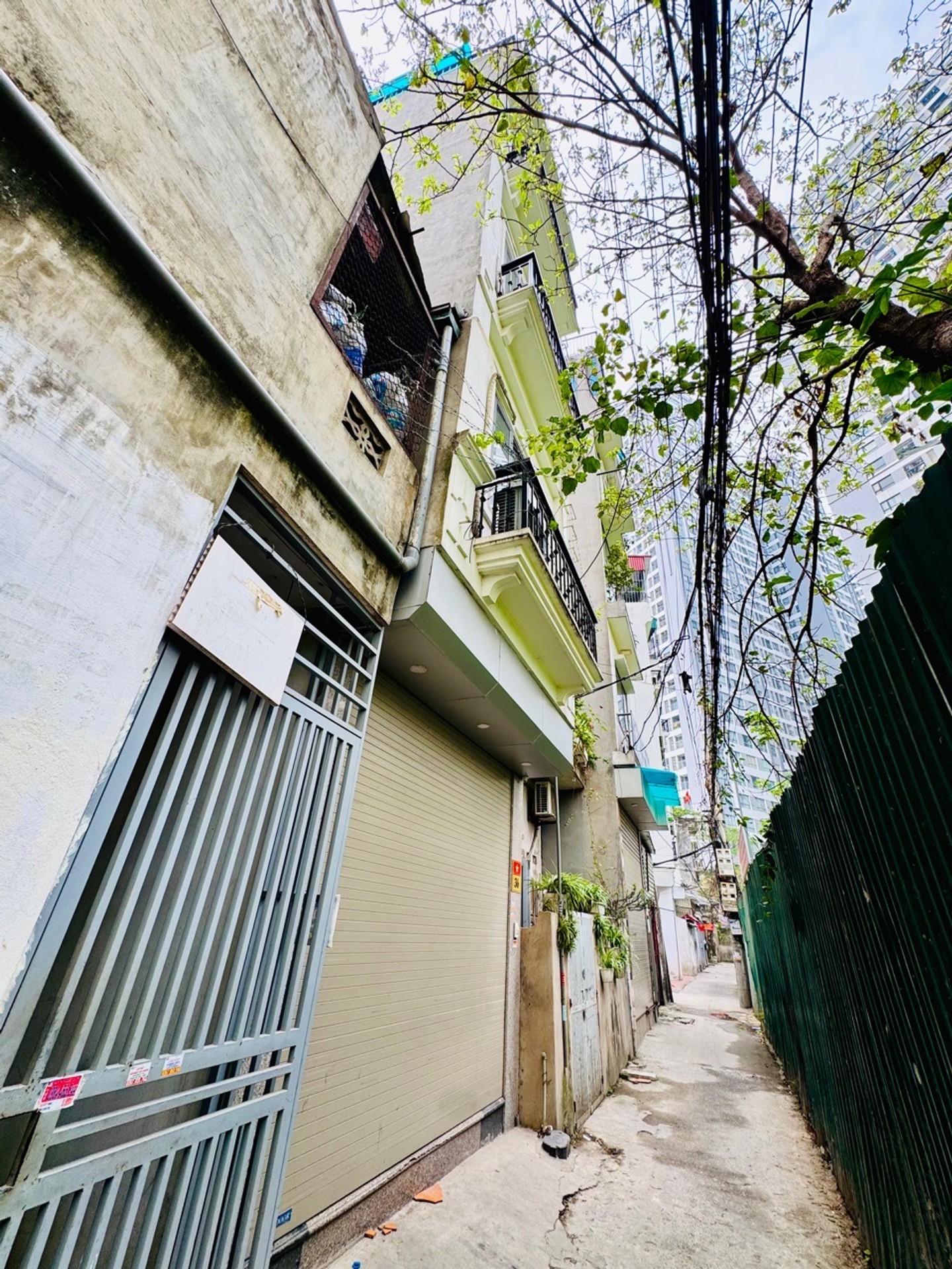 Bán nhà Dương Văn Bé - diện tích 40m2 5 tầng - Ngõ thông, gần ô tô - giá 9,5 tỷ