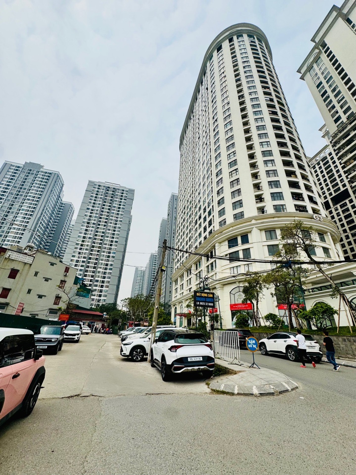 Bán nhà Dương Văn Bé - diện tích 40m2 5 tầng - Ngõ thông, gần ô tô - giá 9,5 tỷ