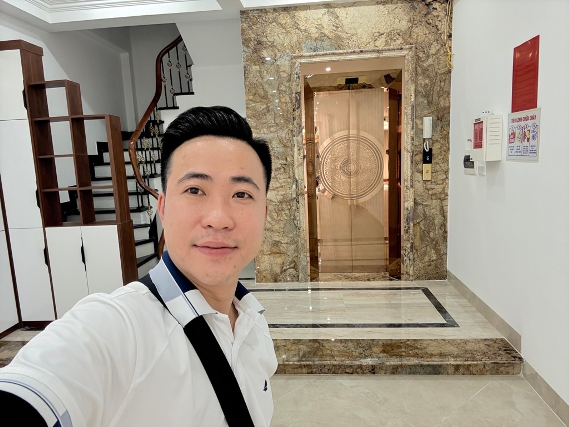 Bán nhà Kim Đồng - diện tích 69.2m2 6 tầng - Ô TÔ ĐỖ TRÁNH - giá 26,8 tỷ