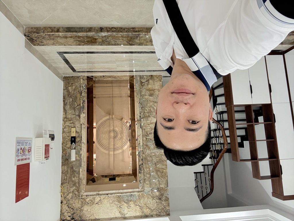 Bán nhà Kim Đồng - diện tích 69.2m2 6 tầng - Ô TÔ ĐỖ TRÁNH - giá 26,8 tỷ