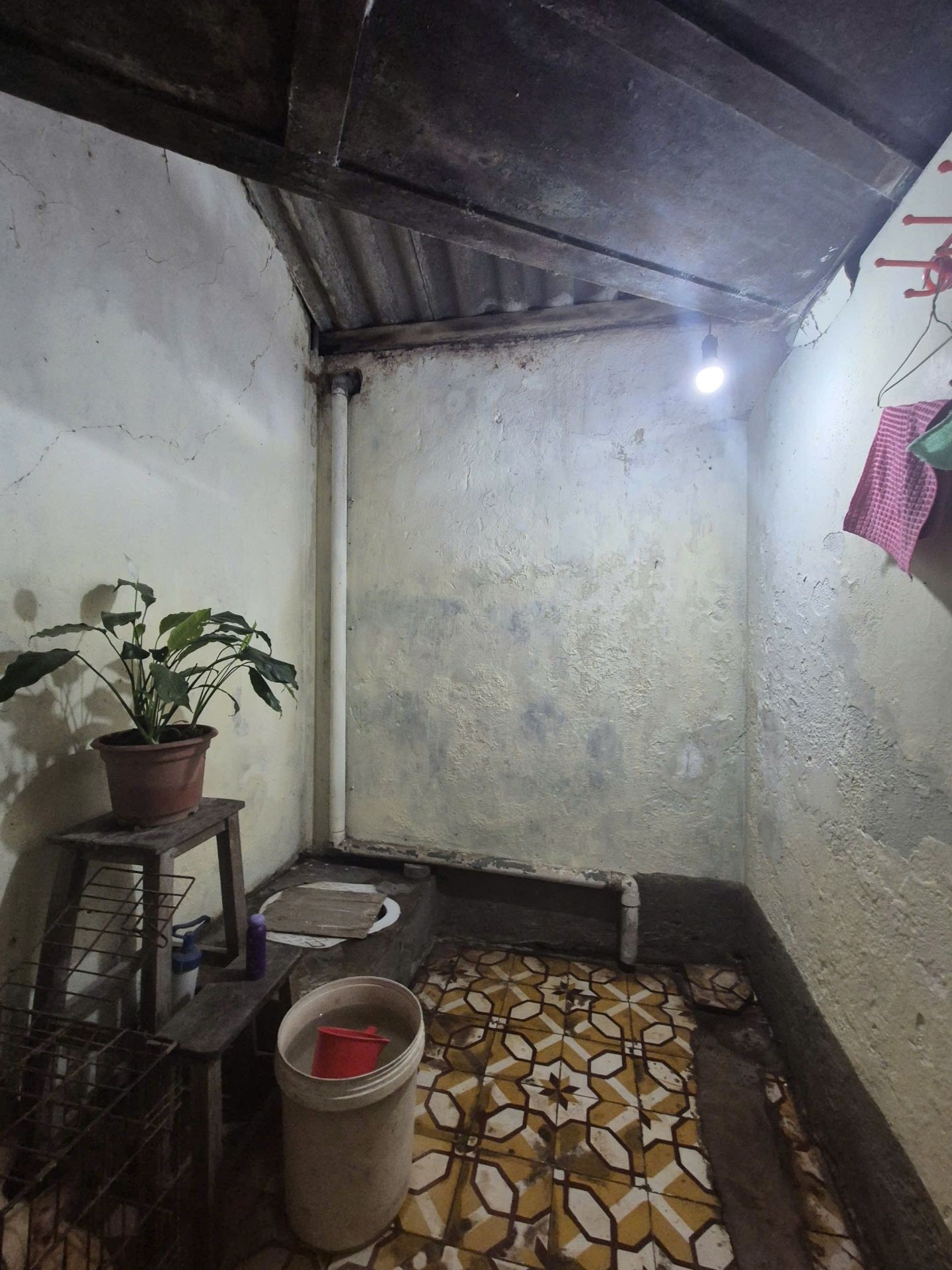 Bán nhà Minh Khai - diện tích 60m2 3 tầng - Đất 5.2 - giá 12,8 tỷ