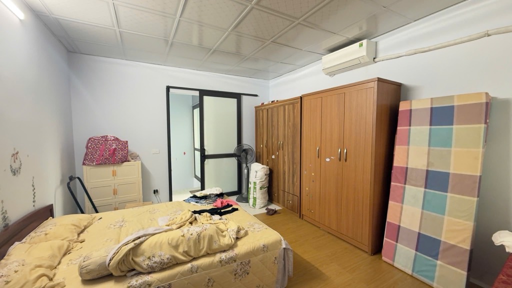 Bán nhà Định Công Thượng - diện tích 30m2 3 tầng - ô tô đỗ cửa - giá 3 tỷ