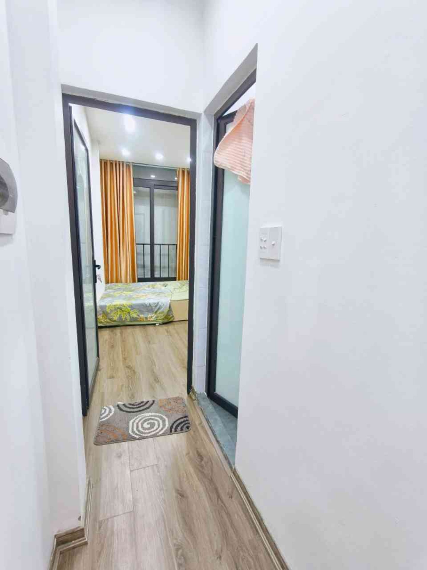 Bán nhà Bạch Mai - diện tích 16m2 5 tầng - Nhà đẹp, gần phố thoáng sáng - giá 4,4 tỷ