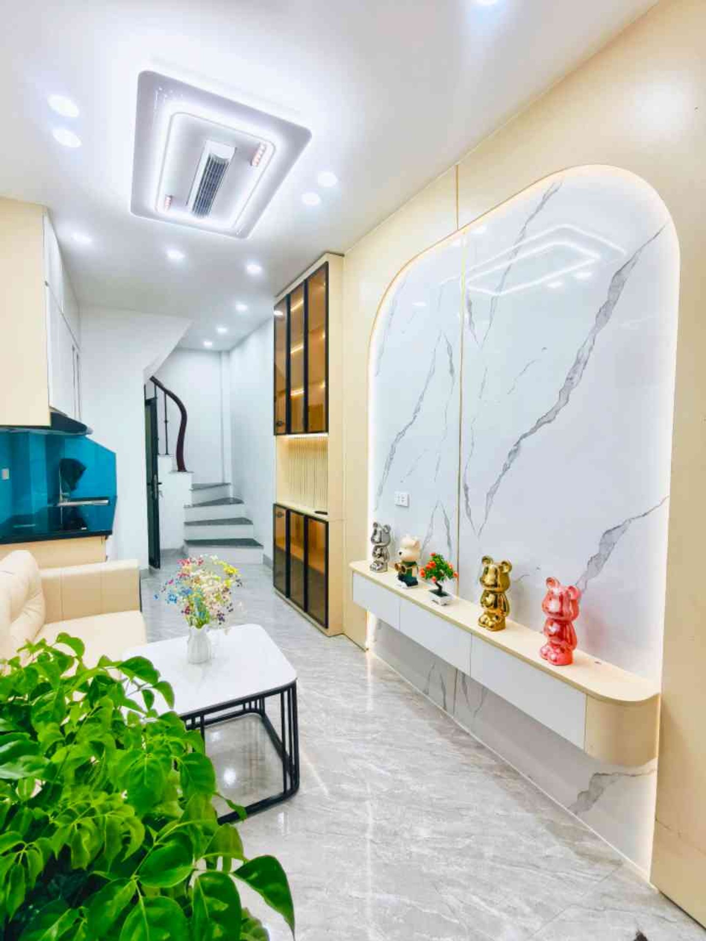 Bán nhà Bạch Mai - diện tích 16m2 5 tầng - Nhà đẹp, gần phố thoáng sáng - giá 4,4 tỷ