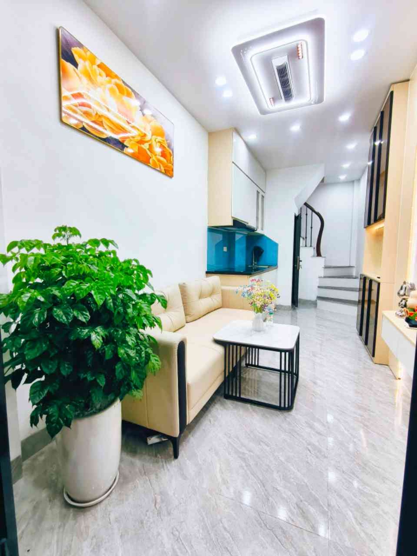 Bán nhà Bạch Mai - diện tích 16m2 5 tầng - Nhà đẹp, gần phố thoáng sáng - giá 4,4 tỷ