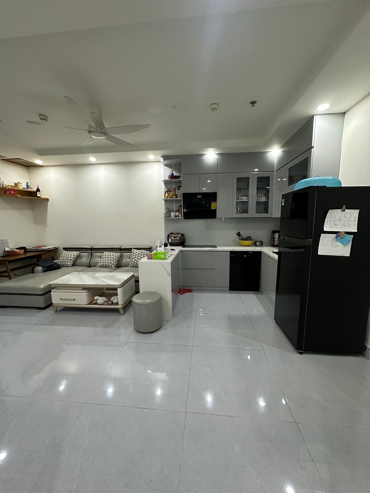 Bán nhà Hai Bà Trưng - diện tích 87m2 27 tầng - Nhà đẹp hiếm có - giá 11,6 tỷ