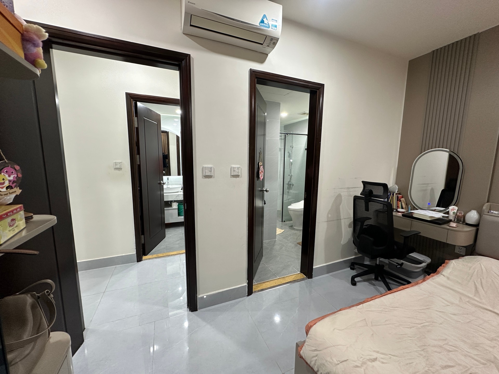 Bán nhà Hai Bà Trưng - diện tích 87m2 27 tầng - Nhà đẹp hiếm có - giá 11,6 tỷ