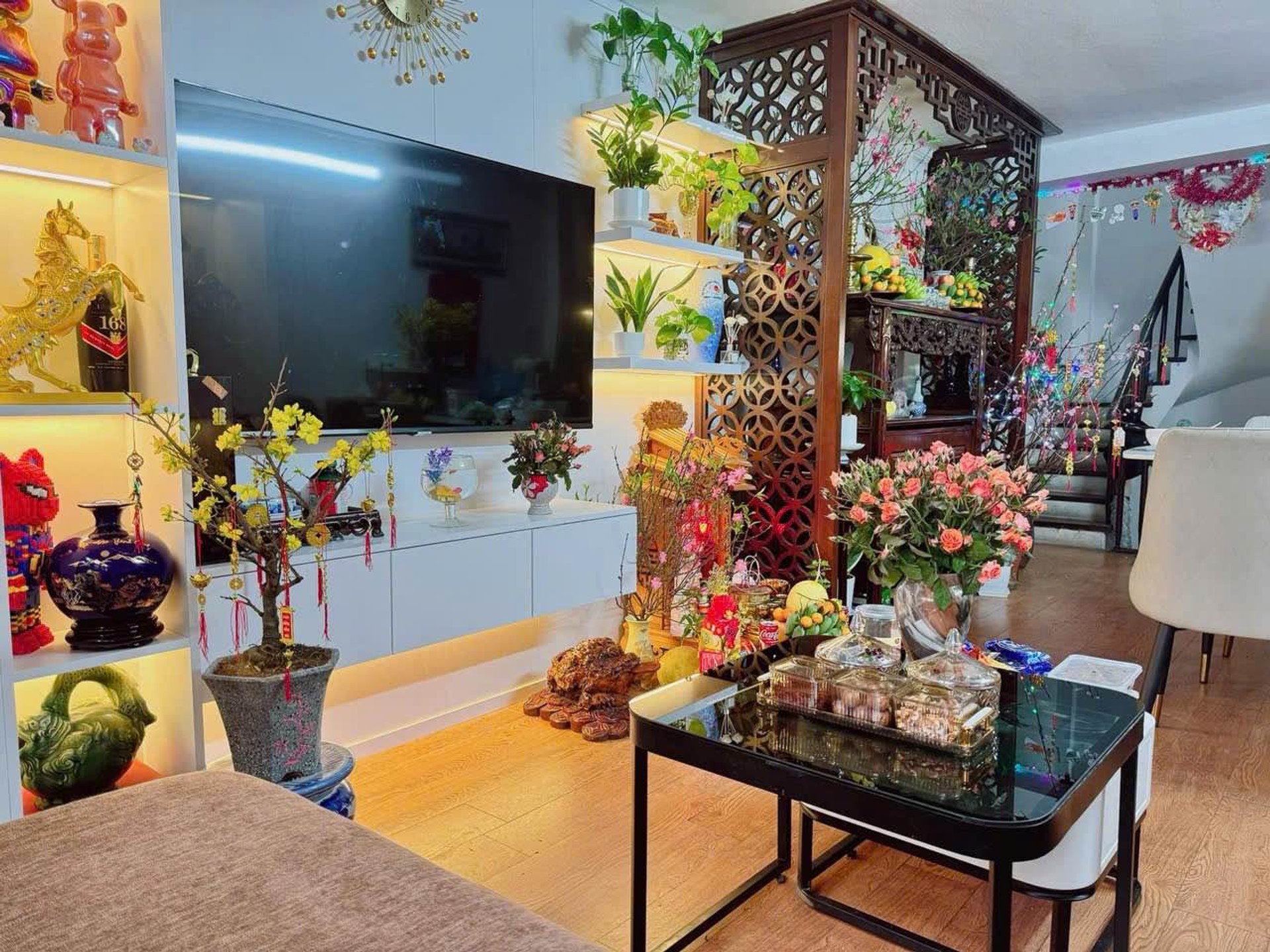 Bán nhà Giải Phóng - diện tích 25m2 6 tầng - Ngõ ô tô - giá 17,9 tỷ