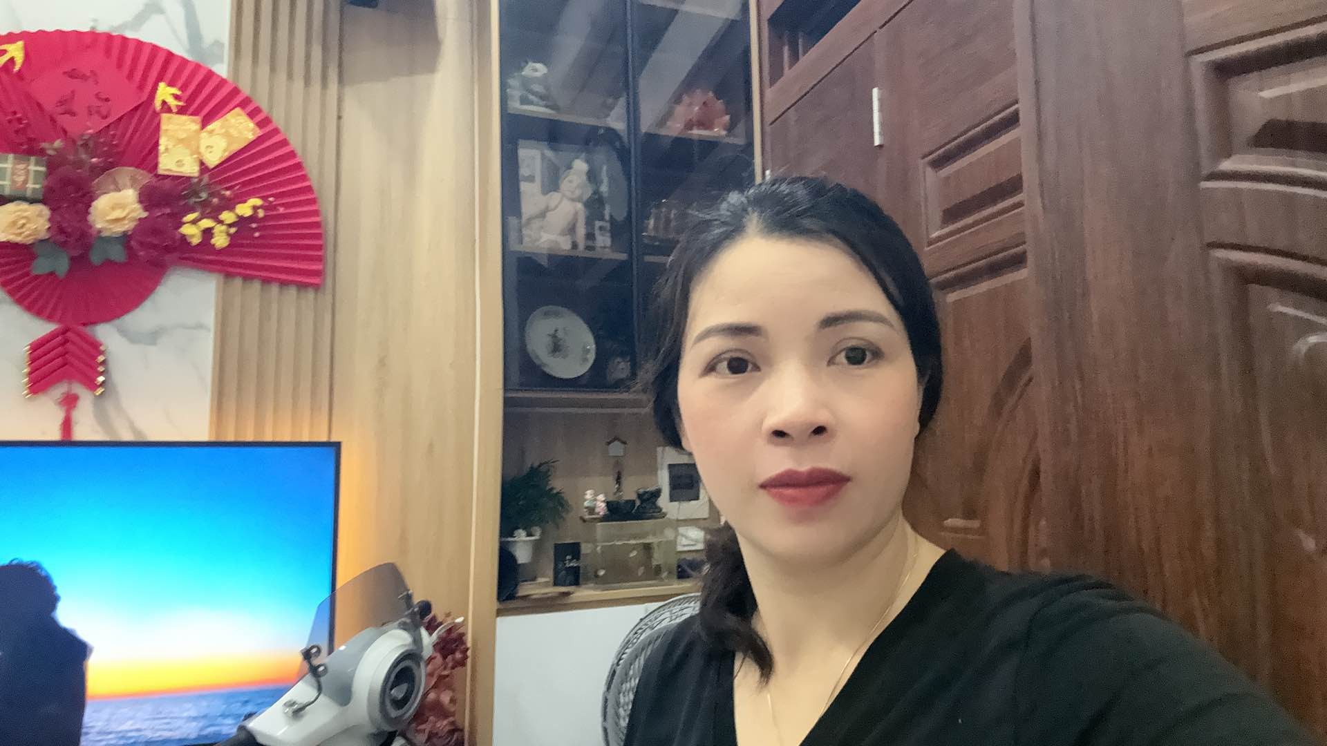 Bán nhà Tâm Hồng Mai - diện tích 22m2 5 tầng - Ngõ thông ba bước ra phố - giá 4,3 tỷ