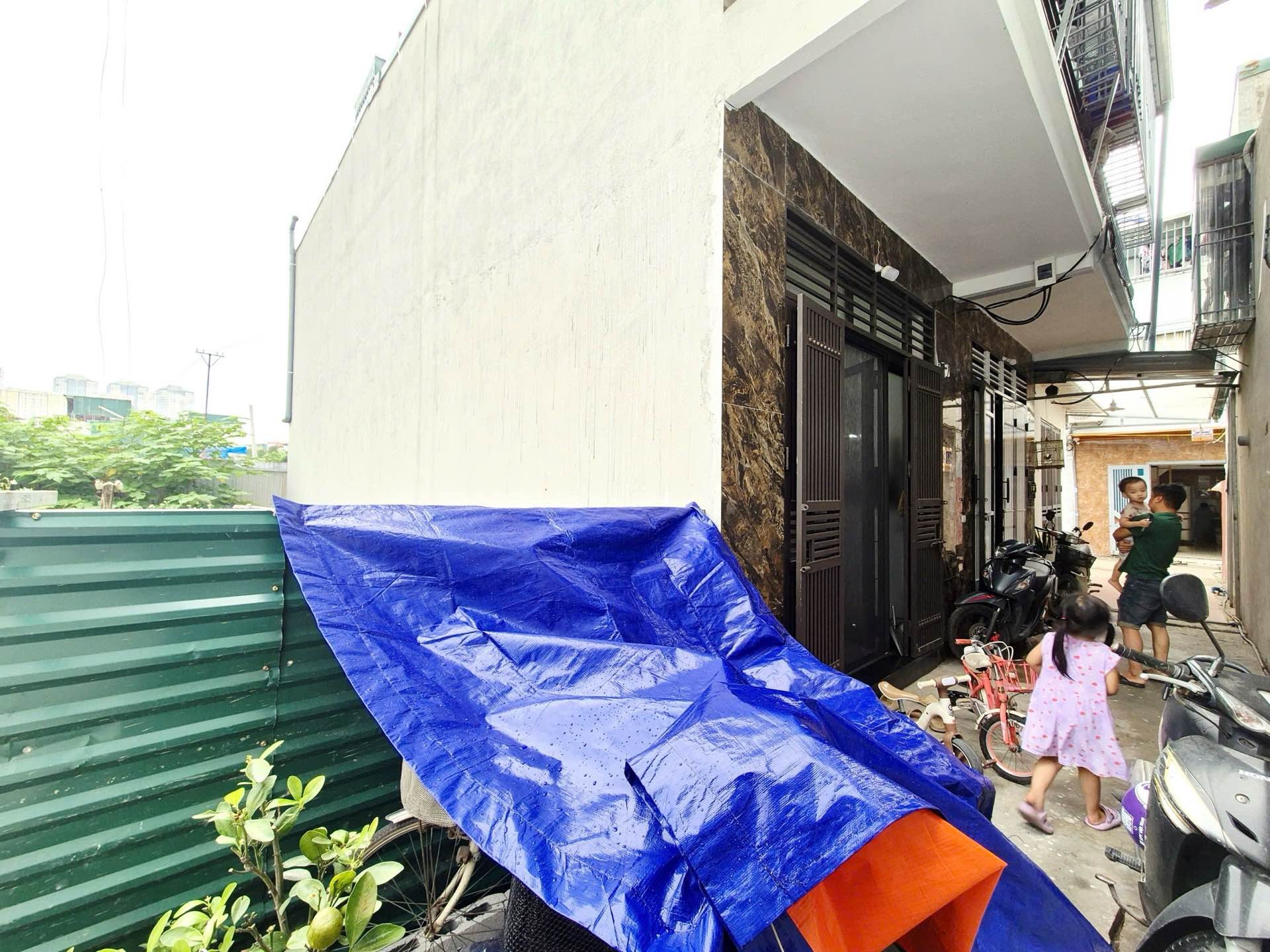 Bán nhà Định Công Thượng - diện tích 61m2 1 tầng - Ô tô tránh - giá 1,9 tỷ