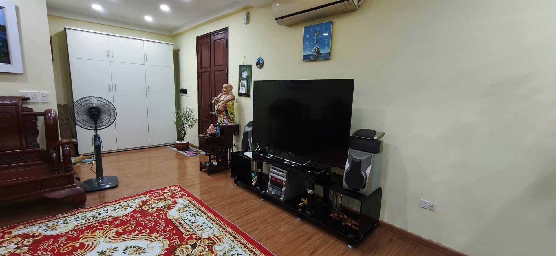 Bán nhà Minh Khai - diện tích 105m2 1 tầng - Căn hộ 3PN, 2WC - giá 9,8 tỷ