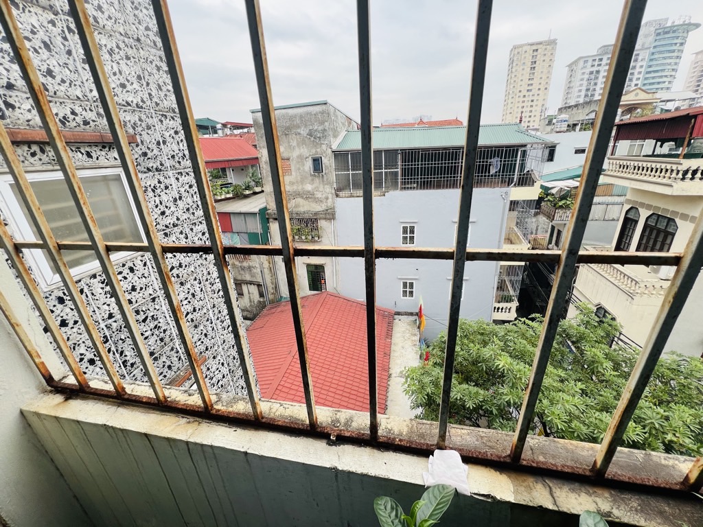 Bán nhà Trương Định - diện tích 51m2 5 tầng - lô góc, gần chợ - giá 14,75 tỷ