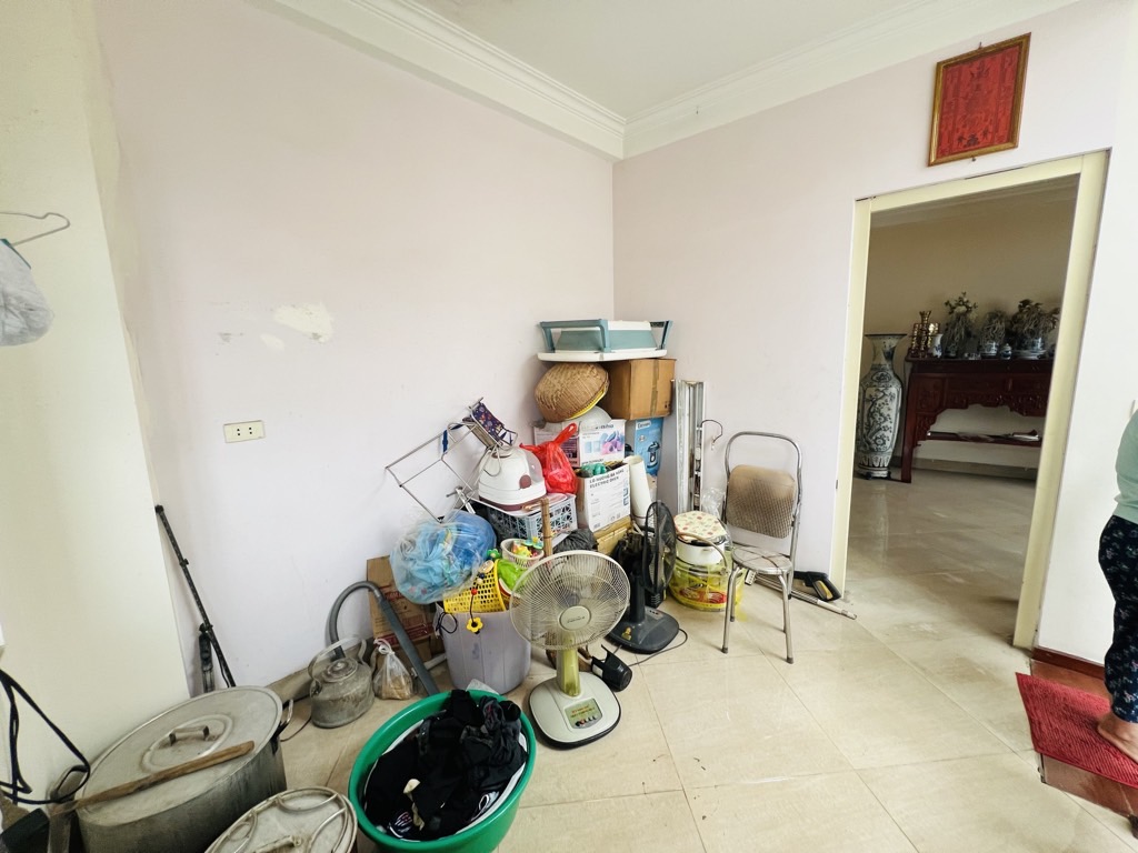 Bán nhà Trương Định - diện tích 51m2 5 tầng - lô góc, gần chợ - giá 14,75 tỷ