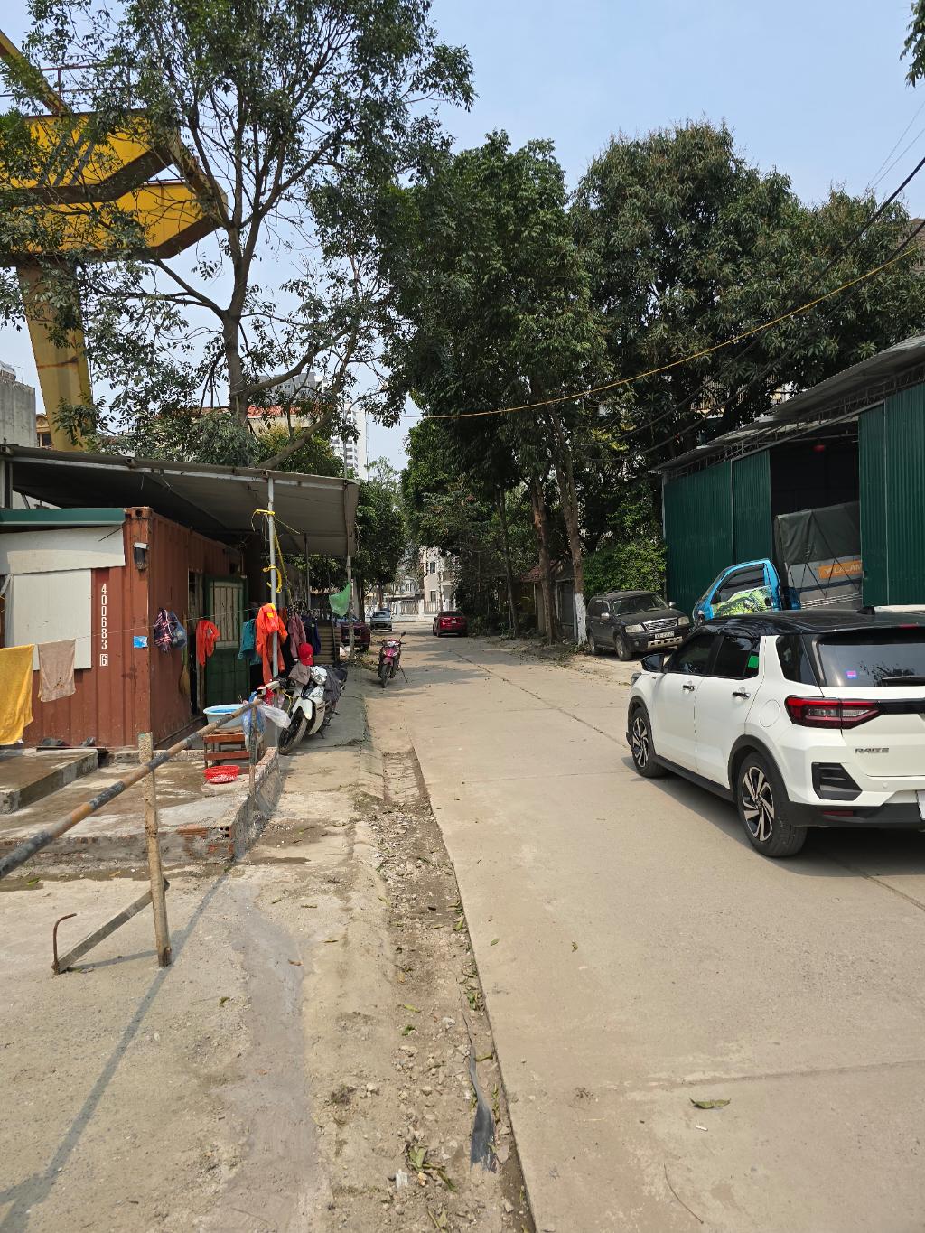 Bán nhà Pháp Vân - diện tích 631m2 4 tầng - Ô tô 45 chỗ đỗ cửa - giá 150 tỷ