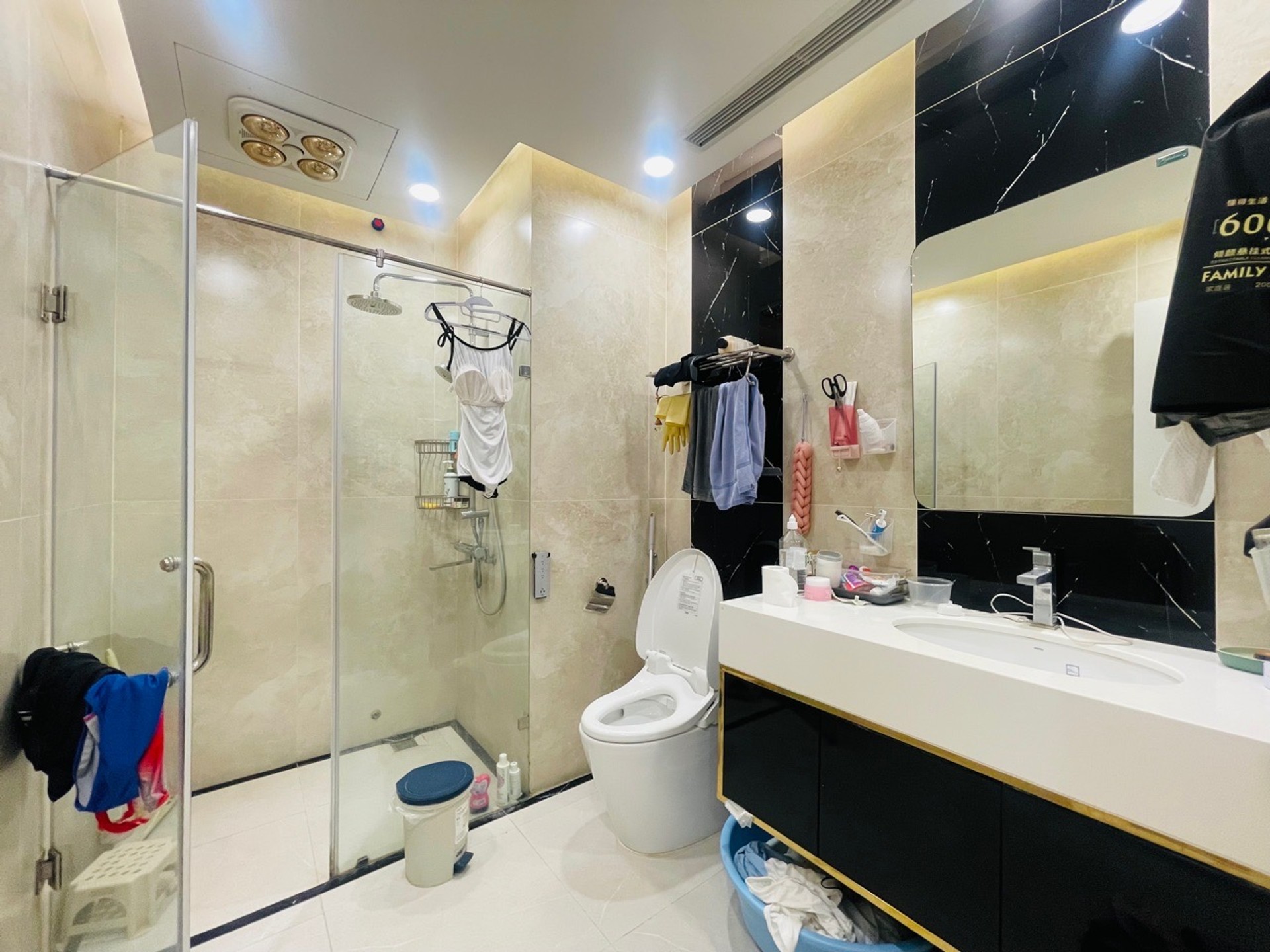 Bán nhà Tân Mai - diện tích 121m2 12 tầng - chung cư đẹp - giá 12,1 tỷ