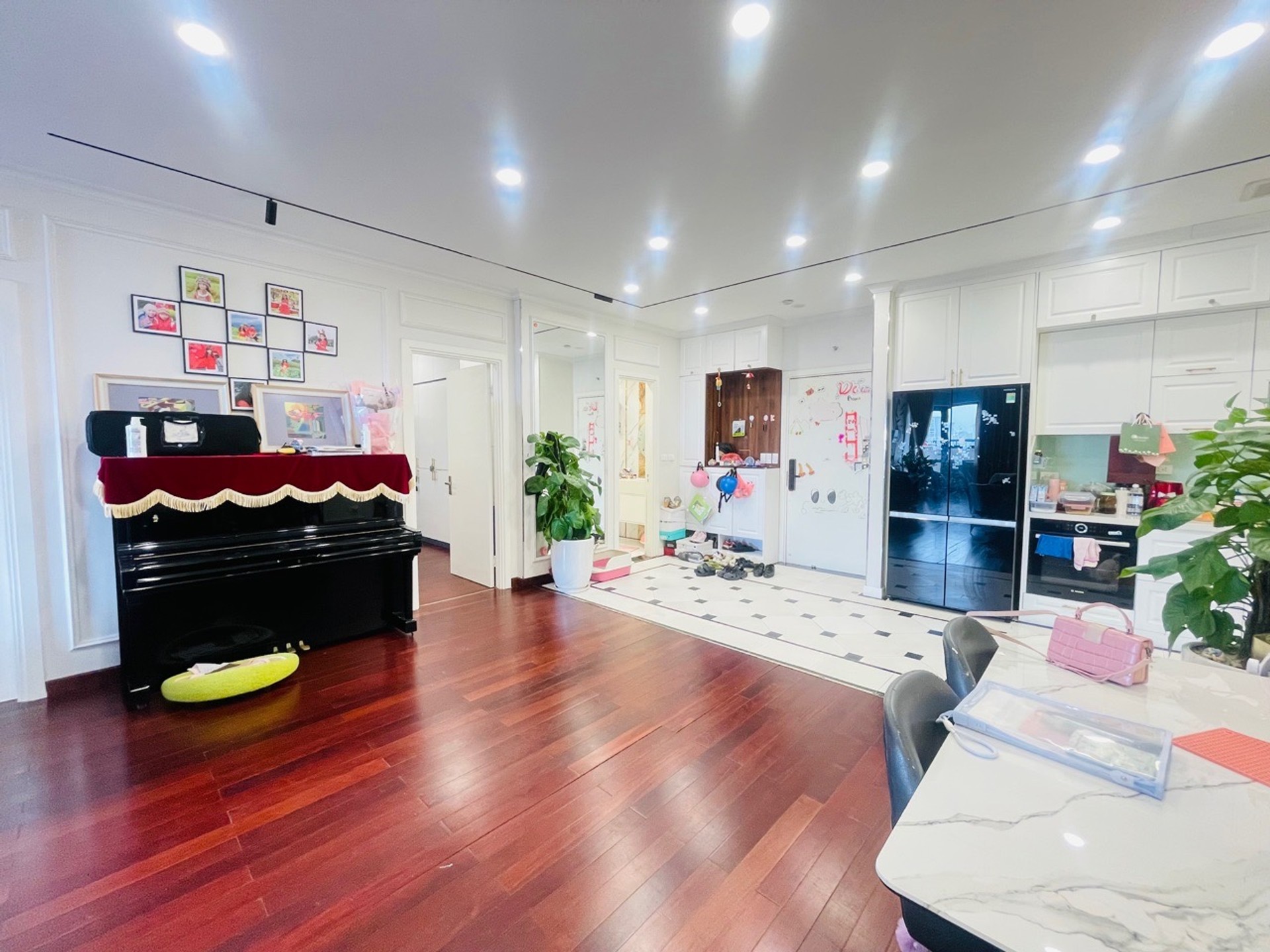Bán nhà Tân Mai - diện tích 121m2 12 tầng - chung cư đẹp - giá 12,1 tỷ