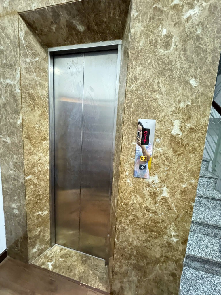 Bán nhà Võ Văn Tần - diện tích 58m2 5 tầng - mặt tiền 4,9m - giá 37 tỷ