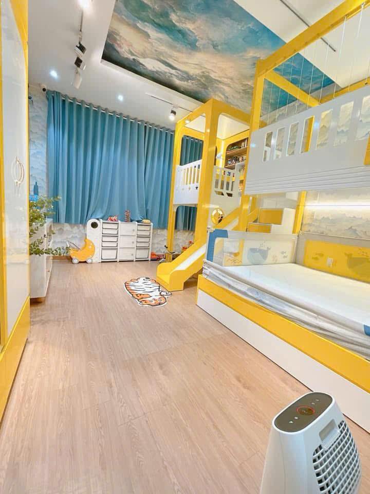 Bán nhà Võ Văn Tần - diện tích 58m2 5 tầng - mặt tiền 4,9m - giá 37 tỷ