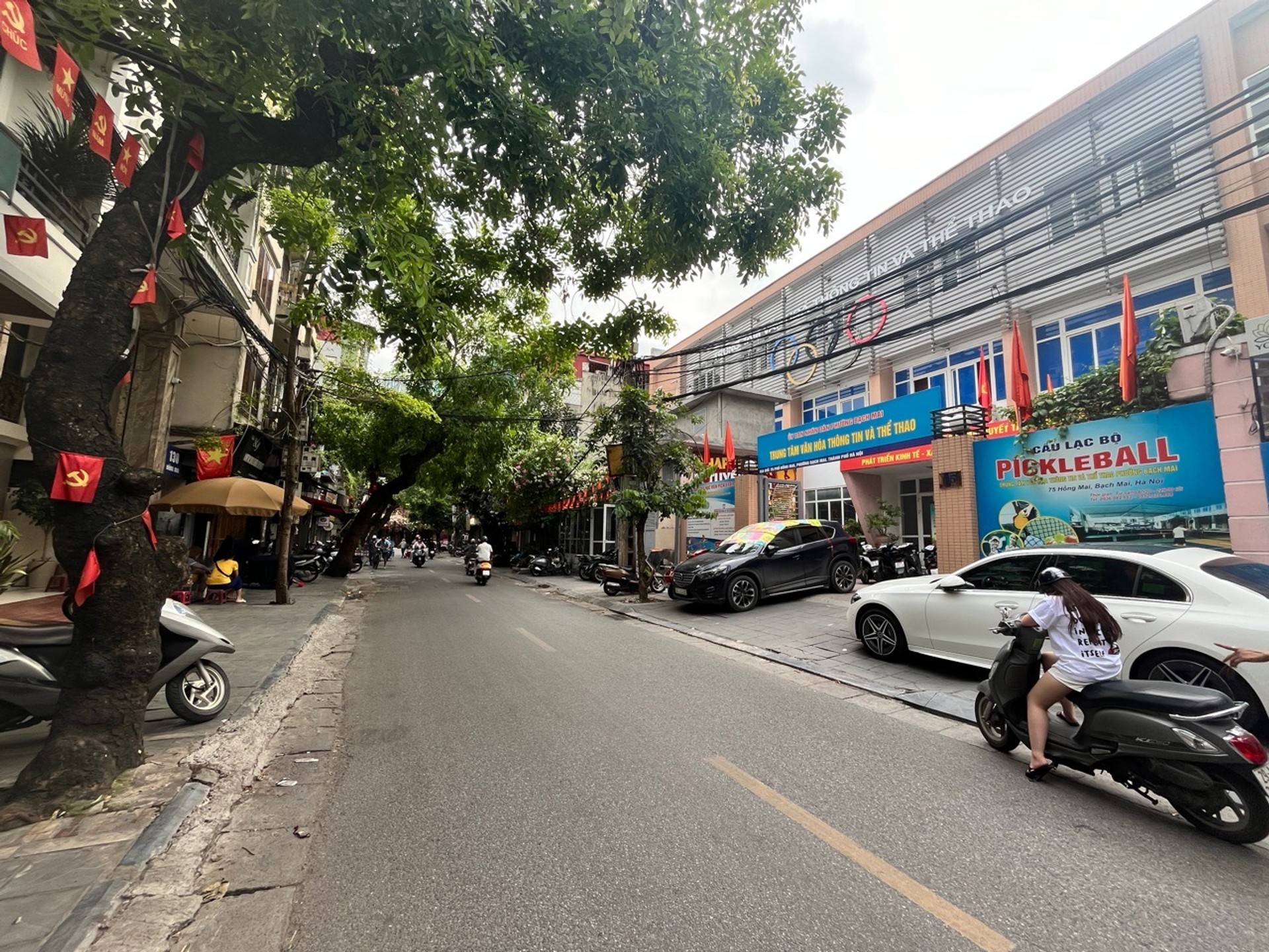 Bán nhà Hồng Mai - diện tích 51m2 3 tầng - Nhà cũ xác định bán đất - giá 9,9 tỷ