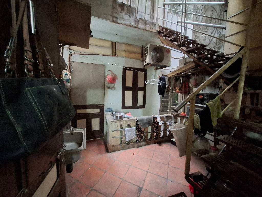 Bán nhà HĐ - diện tích 46m2 3 tầng - gần ô tô - giá 9,7 tỷ