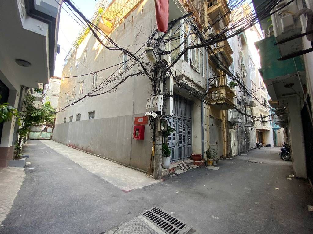 Bán nhà Bùi Xương Trạch - diện tích 369m2 1 tầng - Đất dân FO - giá 73 tỷ