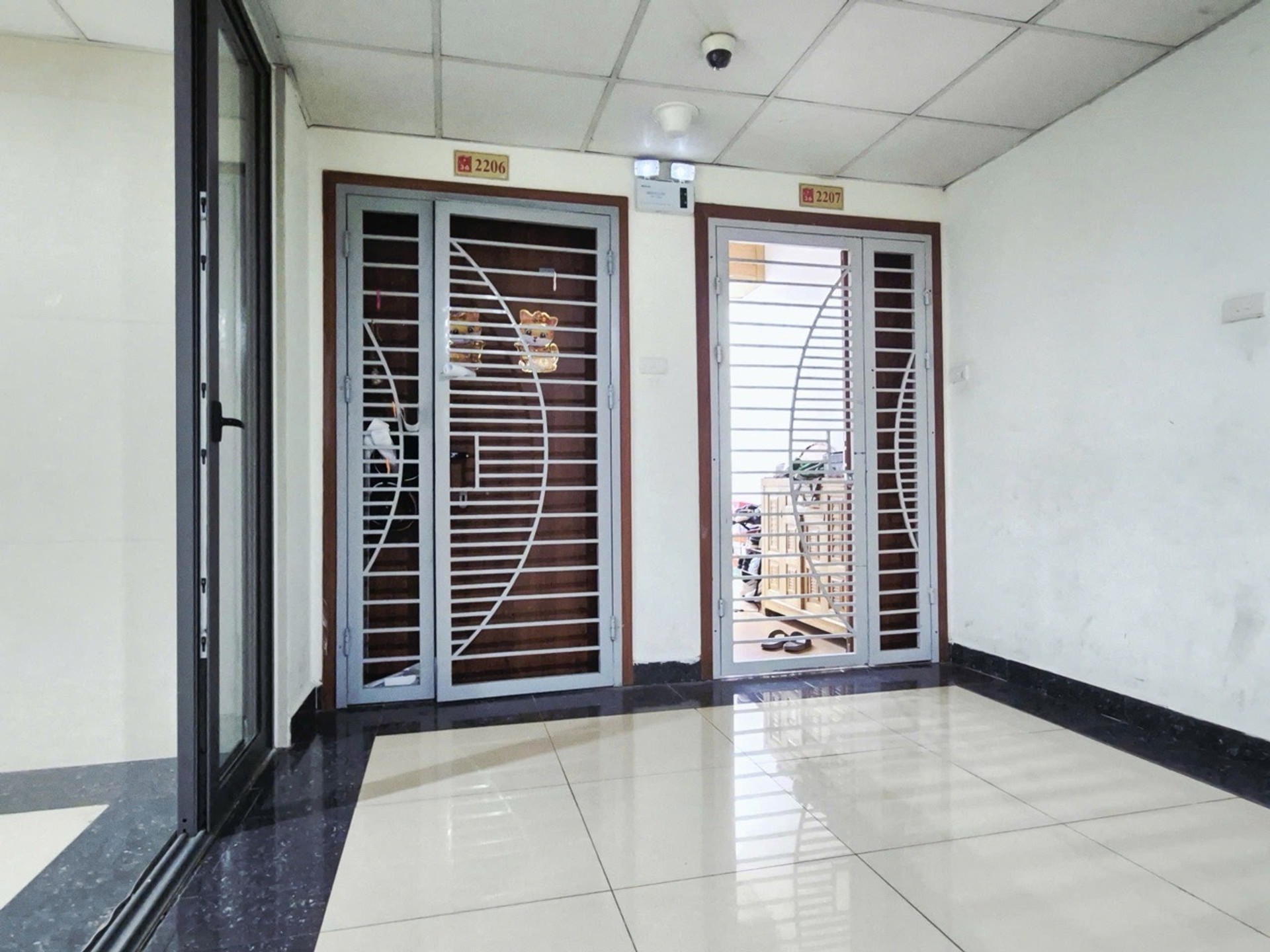 Bán nhà Trịnh Đình Cửu - diện tích 54m2 1 tầng - Căn có ban công trục đẹp - giá 4,8 tỷ