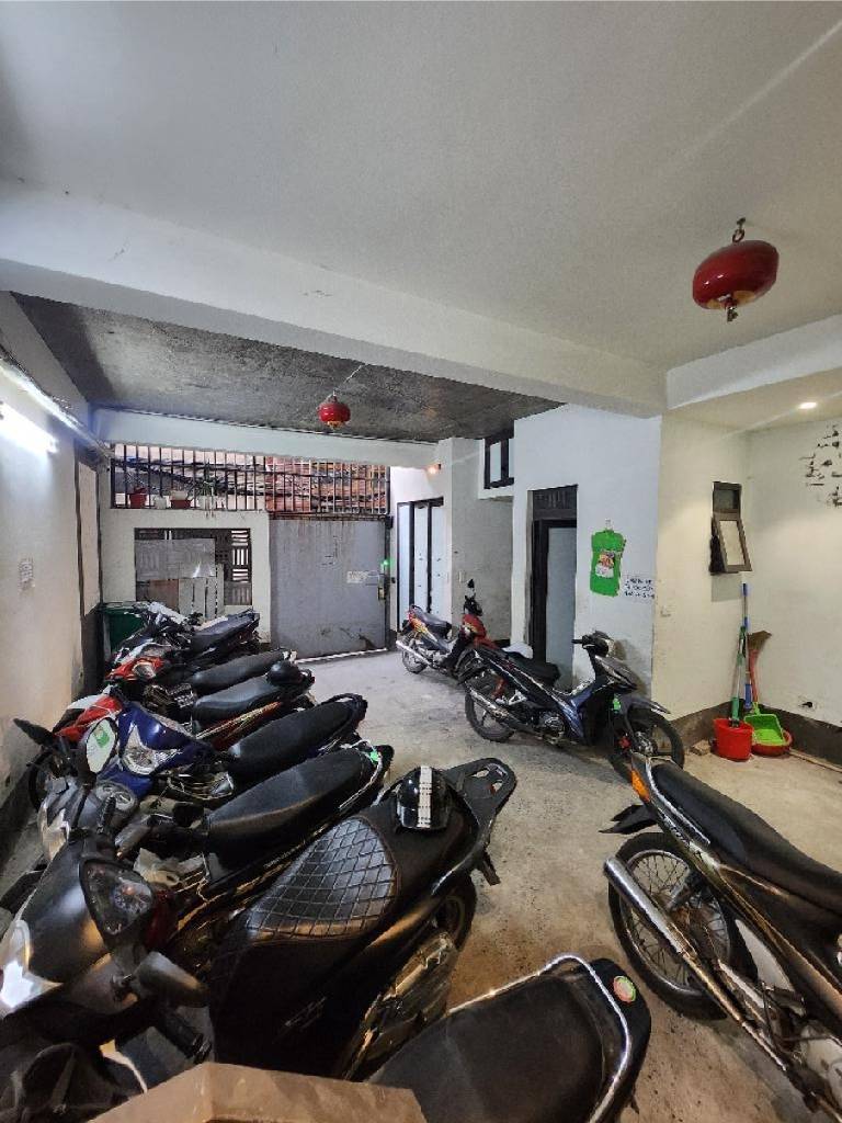 Bán nhà Hai Bà Trưng - diện tích 73m2 6 tầng - Ô tô cách 50m - giá 15,5 tỷ