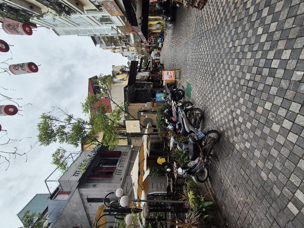 Bán nhà Tống Duy Tân - diện tích 106m2 1 tầng - Nhà nằm trong ngõ cách mặt phố 10m - giá 25 tỷ