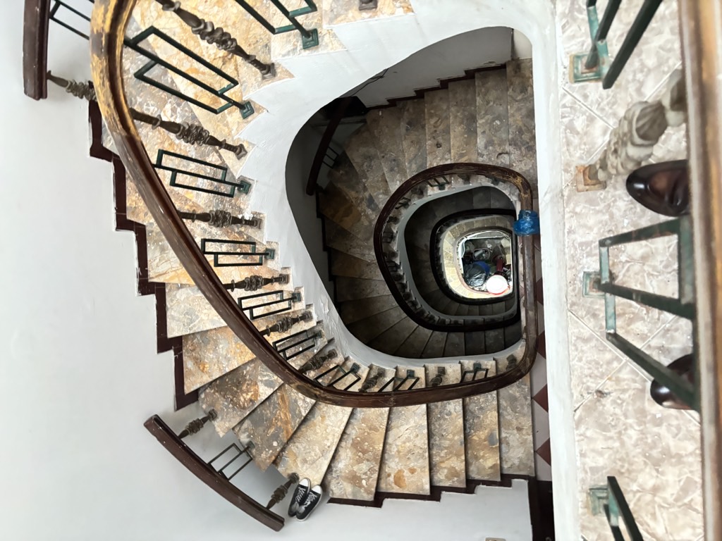 Bán nhà Kim Giang - diện tích 70m2 5 tầng - Mặt phố + mặt ngõ ô tô - giá 25 tỷ