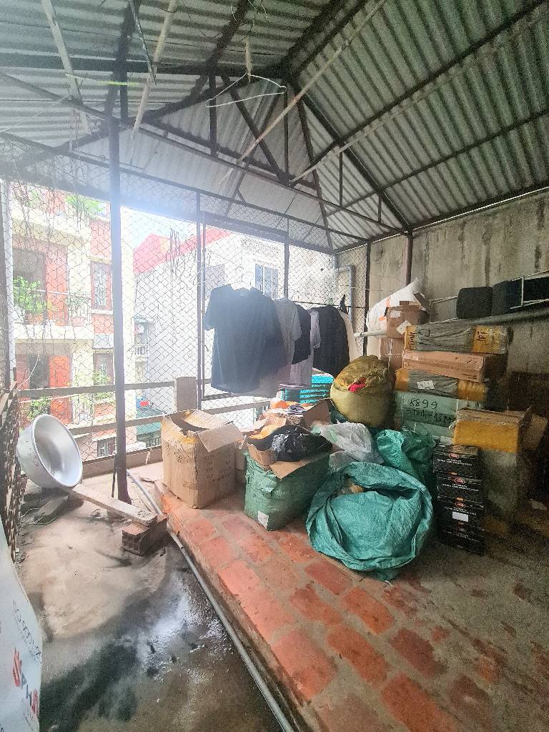 Bán nhà Đê Tô Hoàng - diện tích 38m2 3 tầng - Lô góc, ô tô tránh - giá 13,8 tỷ