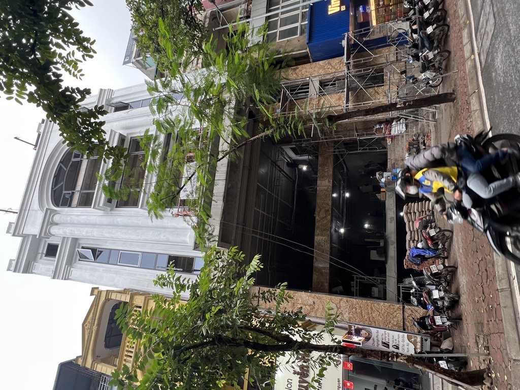 Bán nhà Vương Thừa Vũ - diện tích 190m2 8 tầng - Mặt tiền quyền lực - giá 147 tỷ