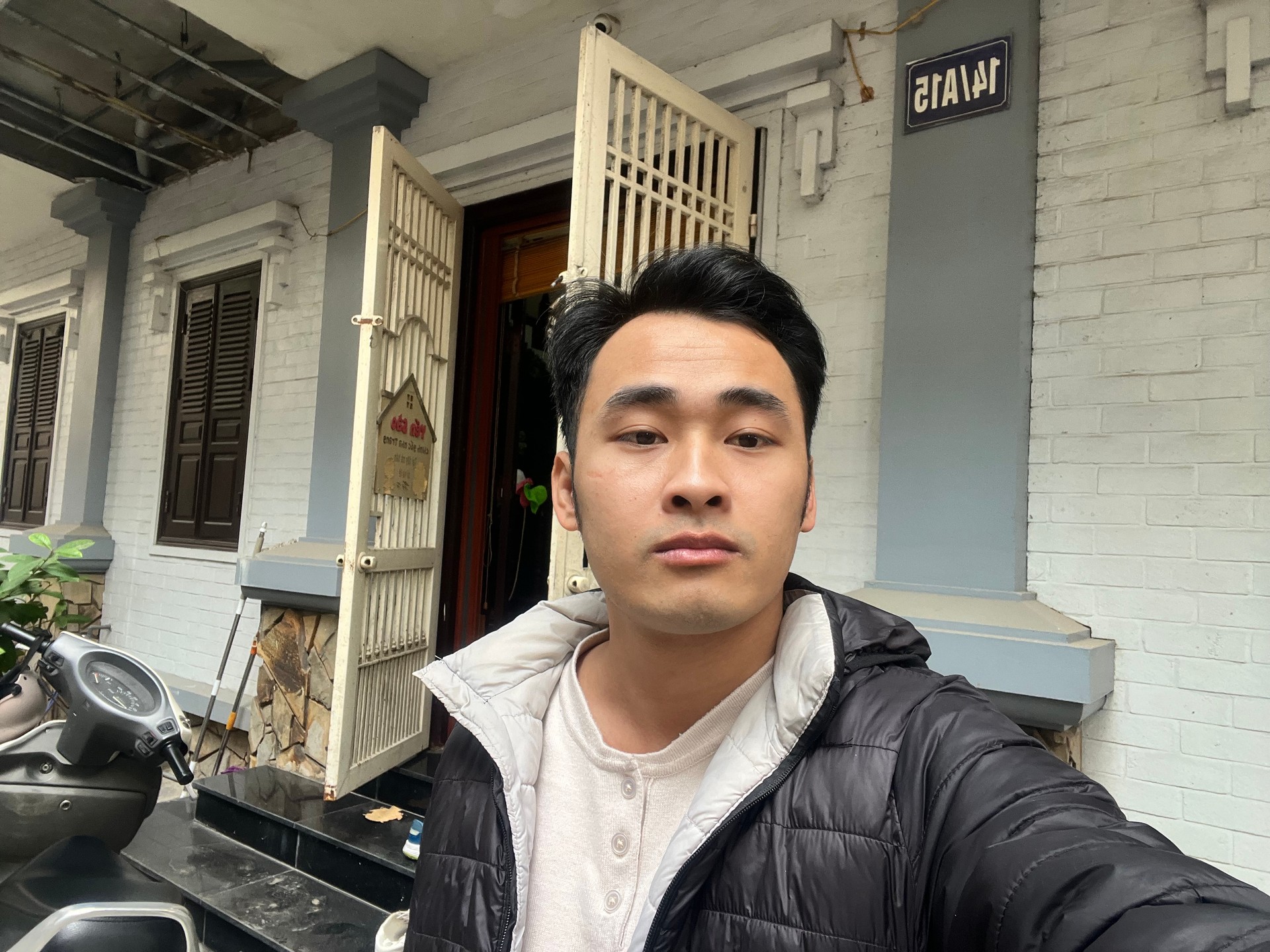 Bán nhà Đầm Trấu - diện tích 50m2 4 tầng - Lô góc 2 mặt thoáng - giá 30 tỷ