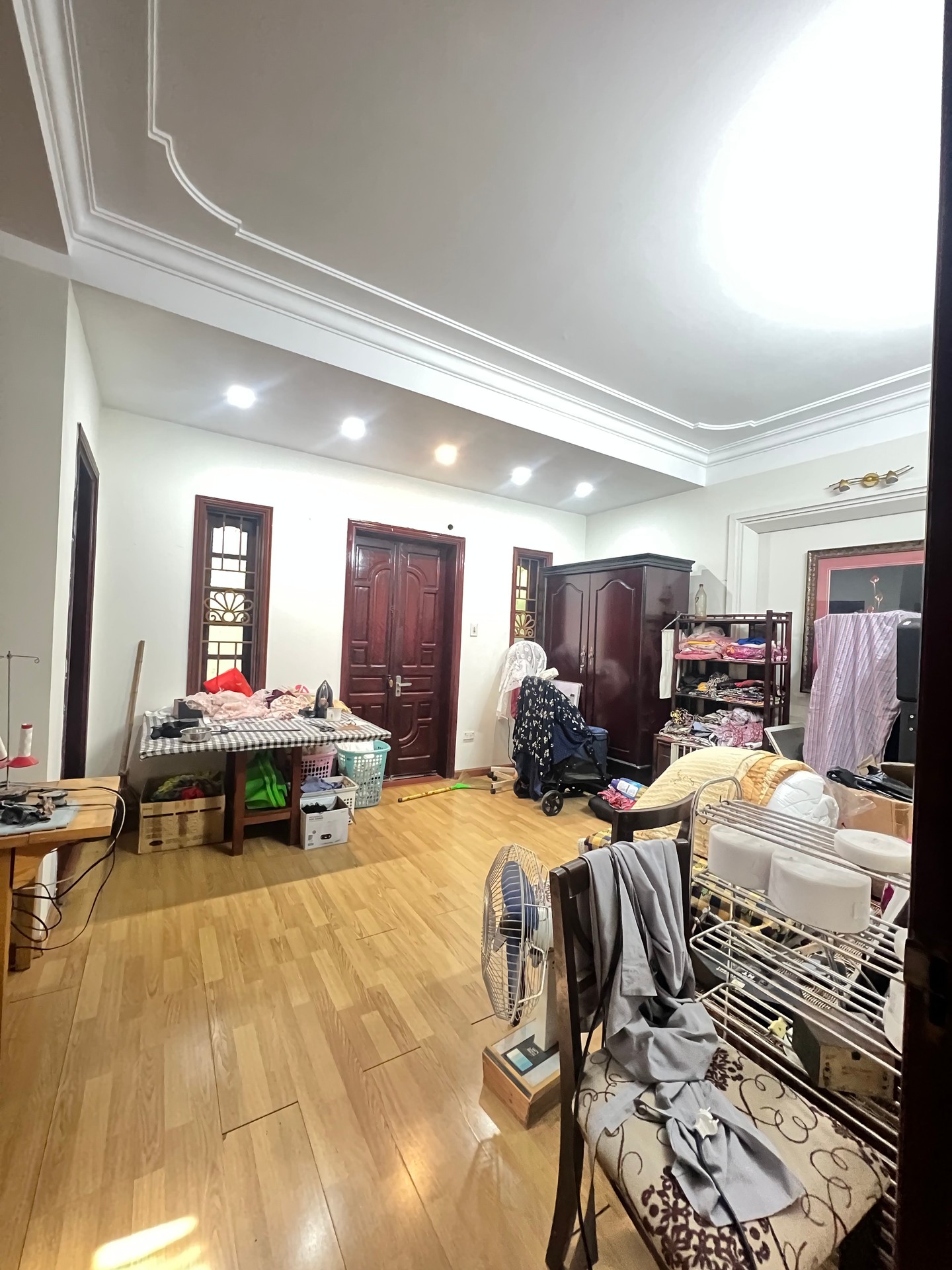 Bán nhà Đầm Trấu - diện tích 50m2 4 tầng - Lô góc 2 mặt thoáng - giá 30 tỷ