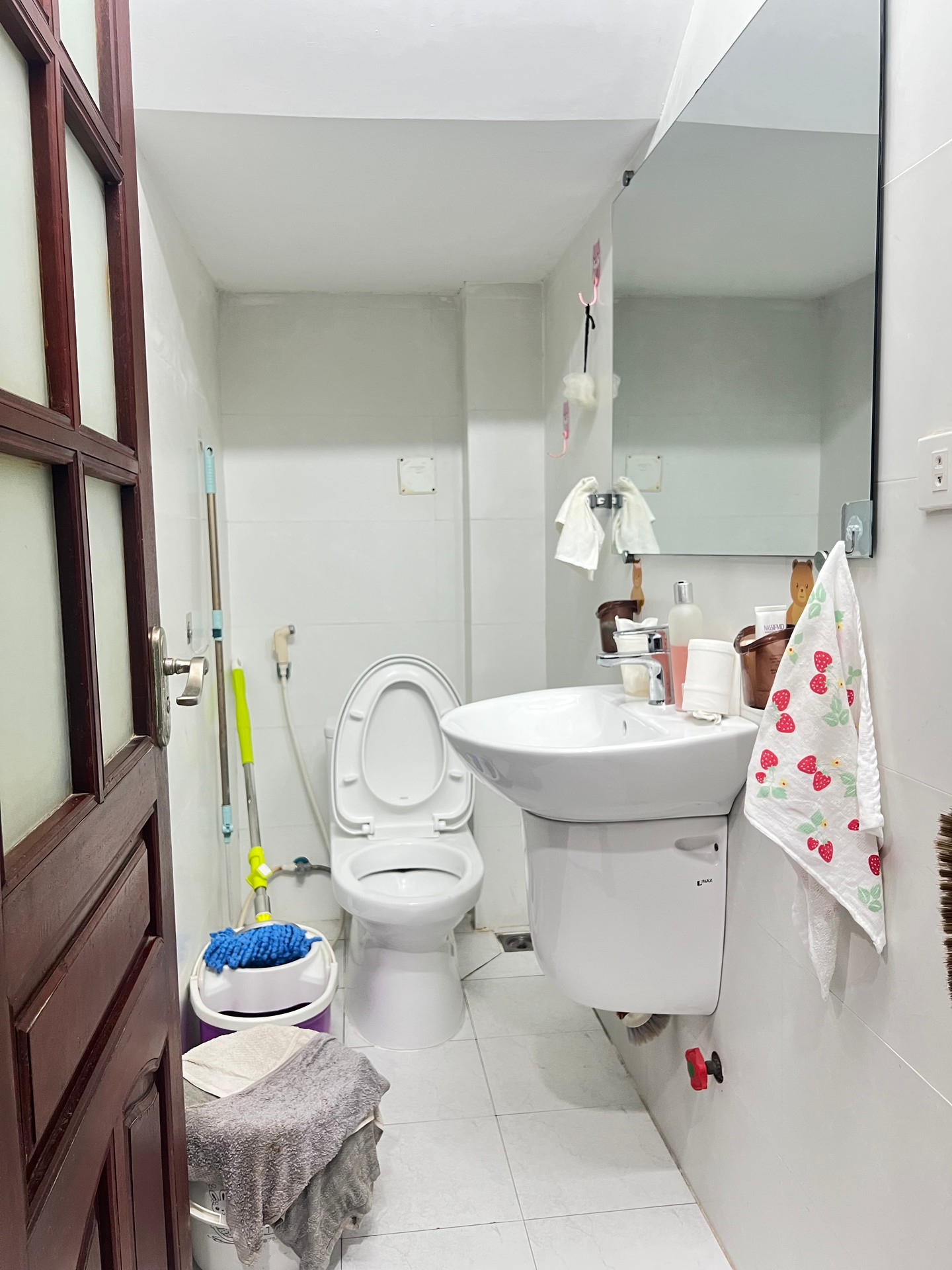 Bán nhà Đầm Trấu - diện tích 50m2 4 tầng - Lô góc 2 mặt thoáng - giá 30 tỷ